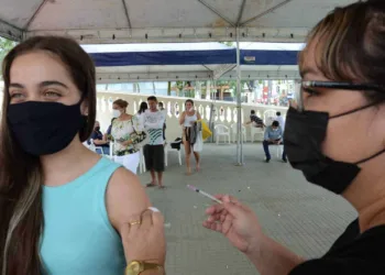 Veja os pontos de vacinação disponíveis nesta sexta-feira, em Rio Branco