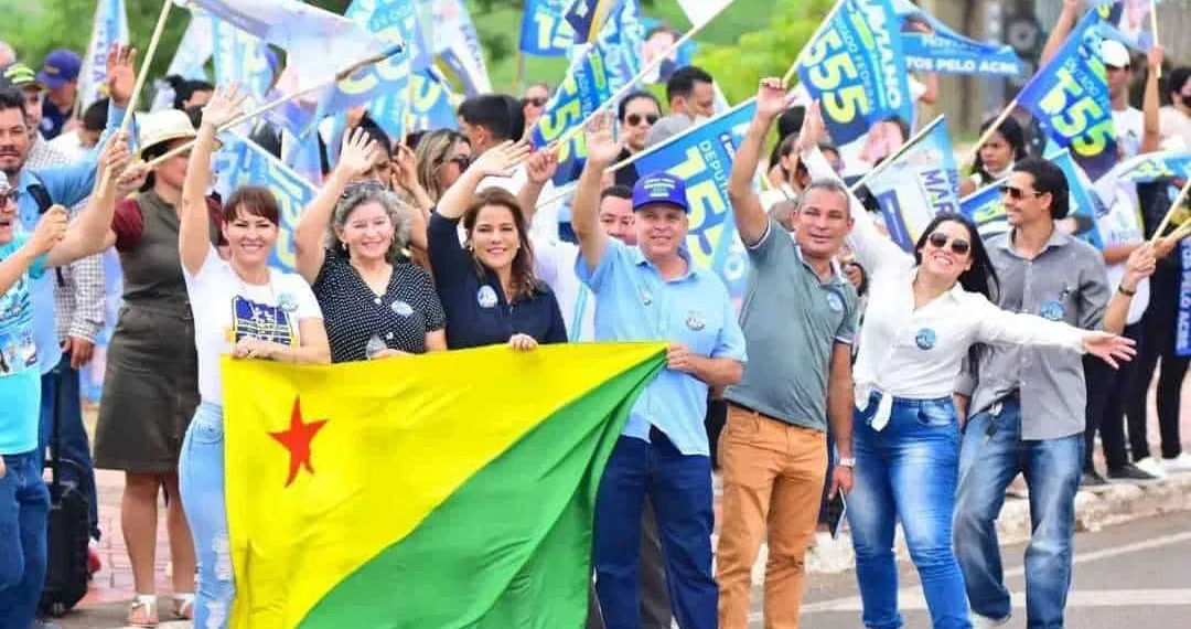 Ao lado de Márcia e Flaviano, Mara Rocha inicia campanha ao governo com caminhada no Calçadão