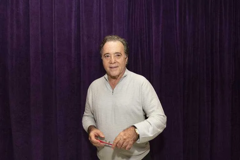 'Quero mudança nesse país', diz Tony Ramos sobre eleições de 2022