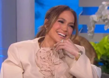 Jennifer Lopez compartilha primeira foto de seu casamento com Ben Affleck