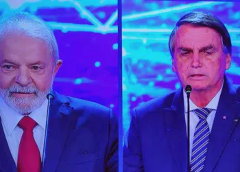 No 1º debate, Bolsonaro vira alvo por ofensa às mulheres; Lula, por corrupção