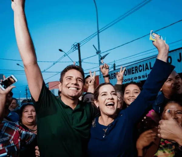 Gladson Cameli e Mara Rocha terão os maiores tempos de propaganda no rádio e TV