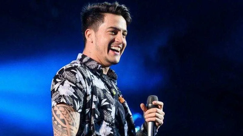 Penúltima noite de Expoacre oferece show gratuito do sertanejo Jefferson Moraes