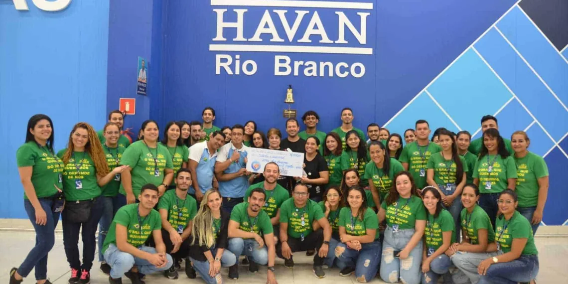 Apae Rio Branco recebe doação de rede de lojas do setor varejista
