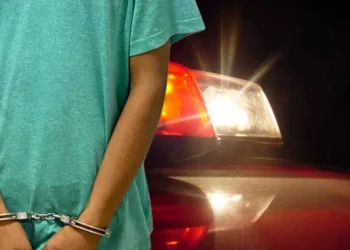 Polícia Civil apreende adolescente suspeito de participar de assalto a posto de gasolina do prefeito
