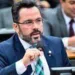 Alan Rick lidera mais uma pesquisa com 33% das intenções de votos para o Senado Federal
