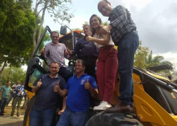 'Vamos recuperar mais da metade dos ramais até o fim do ano', diz prefeito Bocalom