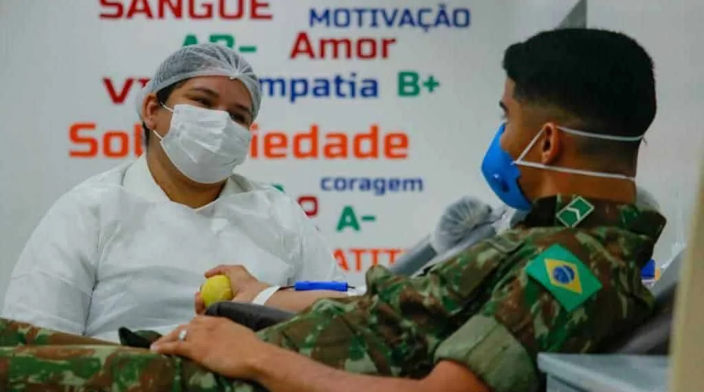 Em Rio Branco, Exército Brasileiro participa de campanha de doação de sangue no Hemoacre