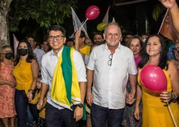 César Messias (à direita) é o primeiro suplente de Jenilson; Partido ainda não definiu quem será o segundo suplente (Foto: Jardy Lopes)