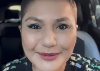 'Eu venci o câncer', diz Jéssica Sales após última sessão de radioterapia