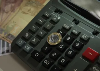 Ação inédita da Serasa oferece negociação de dívidas com parcelamento sem juros para 1,25 milhão de débitos no Norte