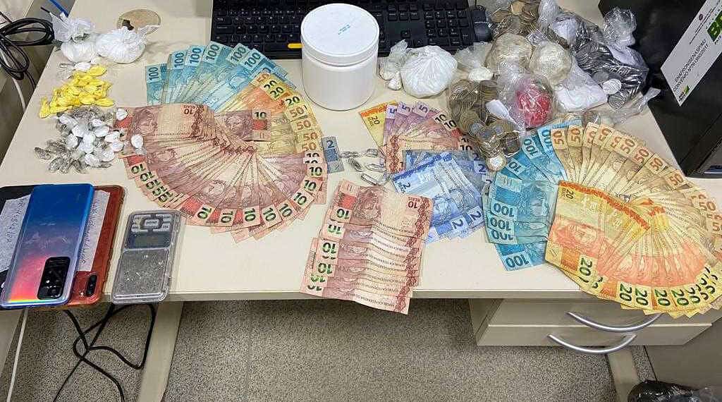 Quatro são presos por tráfico de drogas durante cumprimento de mandados em Feijó