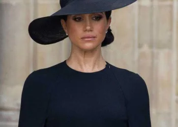 Meghan Markle teria pedido encontro à sós com Rei Charles III, afirma repórter