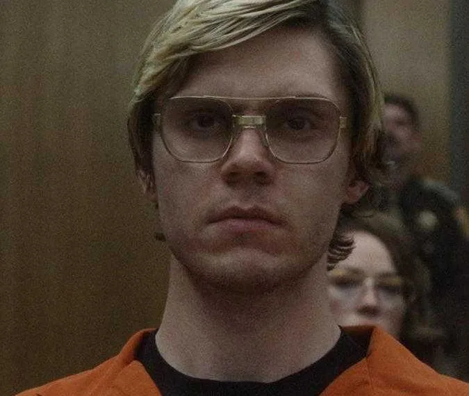Irmã de vítima de Jeffrey Dahmer reclama da série Netflix: “Apenas ganância”