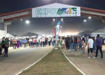 Organização da Expoacre Juruá estima que mais de 100 mil pessoas tenham visitado a feira nos quatro dias de evento