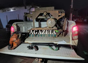 Polícia Ambiental apreende madeira ilegal, armas e maquinários utilizados para desmate