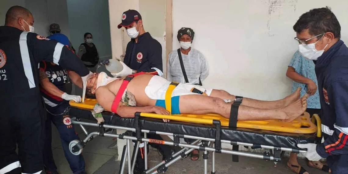 Homem sofre traumatismo craniano e fica em estado grave após ser atingido por árvore