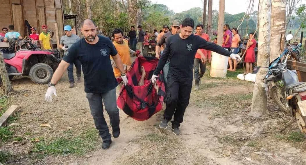 Homem morre em acidente durante derrubada de madeira clandestina