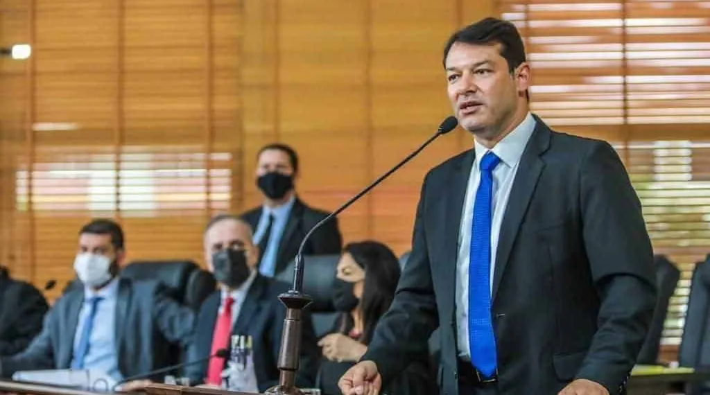 Aleac aprova PL de Roberto Duarte que garante doação de cadeiras de rodas motorizadas a cadeirantes