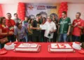 Jorge Viana celebra os 63 anos ao lado da militância e família: 'Imensa felicidade'