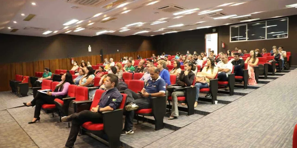 Sebrae no Acre promove encontro para alinhamento da nova lei de Licitação