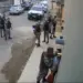 Vídeo mostra policial agredindo homem na Baixada 8 Vídeo mostra policial agredindo homem na Baixada