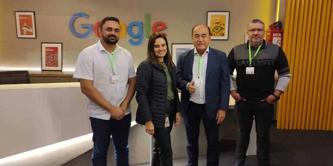 Prefeito de Rio Branco se reúne com diretora da Google Brasil em busca de melhorias na Educação da capital