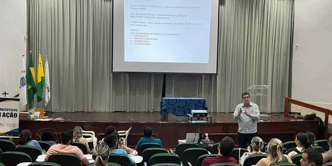 Professor e Dr Adriano Falvo referência em farmacologia no país ministra curso no Acre