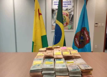 PF apreende quase R$ 400 mil em operação contra compra de votos na capital acreana