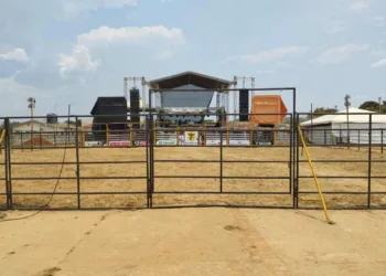 ExpoSena começa nesta quinta e terá shows de artistas nacionais no final de semana