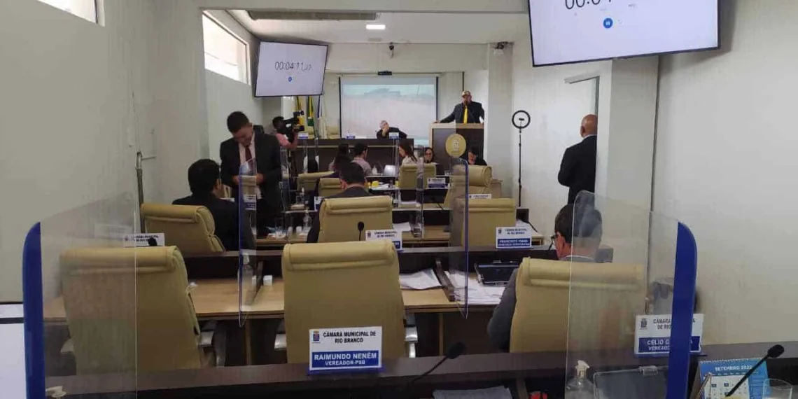Eleição da mesa diretora só deve ocorrer em dezembro