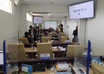 Eleição da mesa diretora só deve ocorrer em dezembro