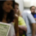 Maioria de mulheres e menos de 10% com graduação superior; conheça o perfil do eleitorado acreano