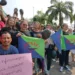 Servidores protestaram na manhã desta sexta