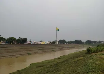 Volume de chuvas em outubro resulta em subida do nível do Rio Acre