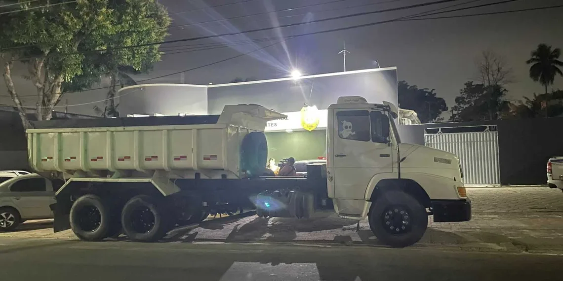 Motorista é contratado para fazer entrega e acaba sequestrado no Quixadá
