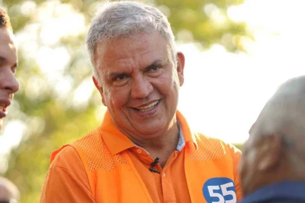 'O partido vai entrar na Justiça pedindo o mandato', diz Petecão sobre expulsão de 'infiéis' do PSD