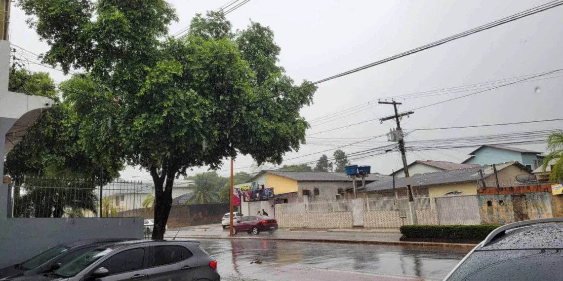 Acre sob alerta amarelo  de chuvas nesta quarta