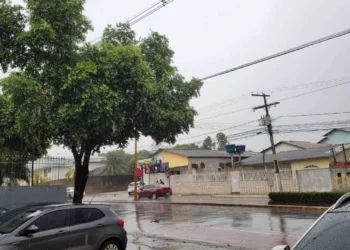 Acre sob alerta amarelo  de chuvas nesta quarta