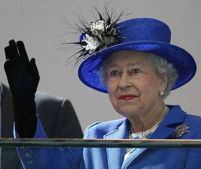 Britânicos se revoltam com o preço para visitar o túmulo da Rainha Elizabeth II, confira o valor