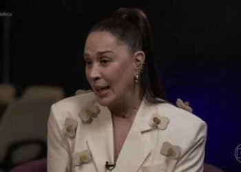 Claudia Raia não fica quieta e rebate críticas sobre estar grávida aos 55 anos: "Ah, pelo amor de Deus"