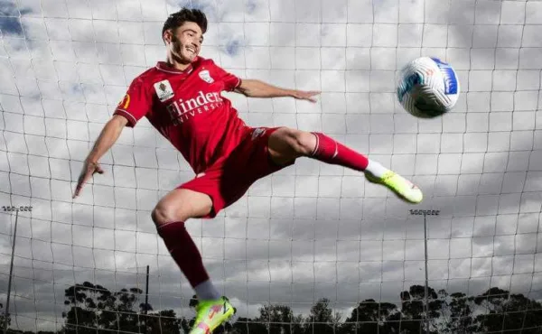 Qatar 2022: único jogador abertamente gay tem medo de jogar Copa do Mundo no país-sede
