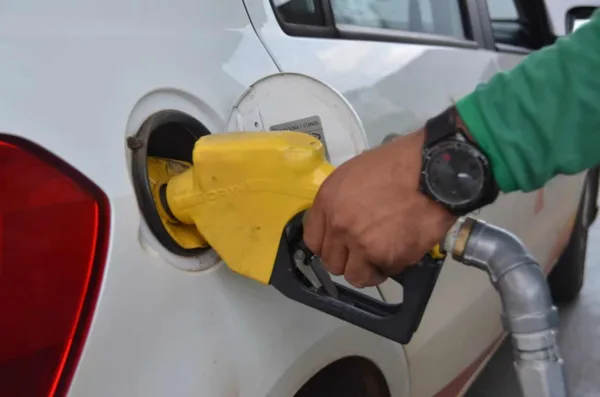 Preço da gasolina deve sofrer reajuste a partir deste final de semana em Rio Branco