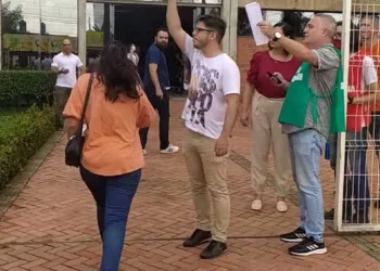 Fisioterapeuta chega atrasado para o concurso da Sesacre e reclama da organização