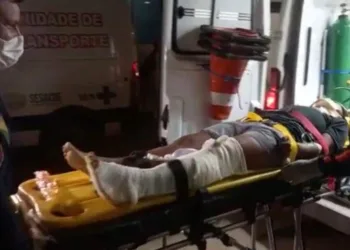 Duas mulheres ficam feridas após acidente entre duas motocicletas em Rio Branco
