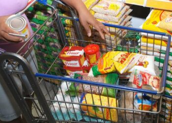 Preço da cesta básica para manter uma pessoa foi de quase R$ 500 em setembro no Acre, aponta pesquisa