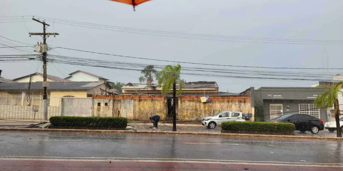 Tempo para esta sexta-feira é de pouco sol e chuva a qualquer momento no Acre