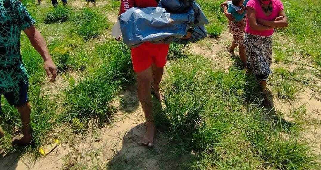 Criança indígena de 3 anos morre afogada após cair de embarcação em Rio no interior do Acre
