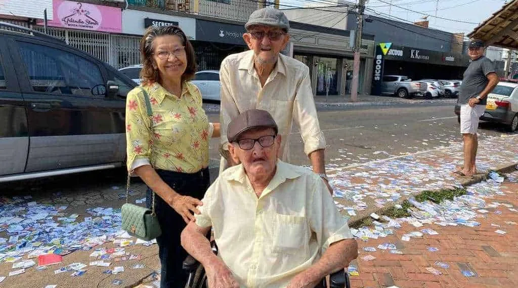Com 105 anos, eleitor mais idoso do Acre vota em Rio Branco