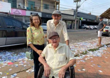 Com 105 anos, eleitor mais idoso do Acre vota em Rio Branco